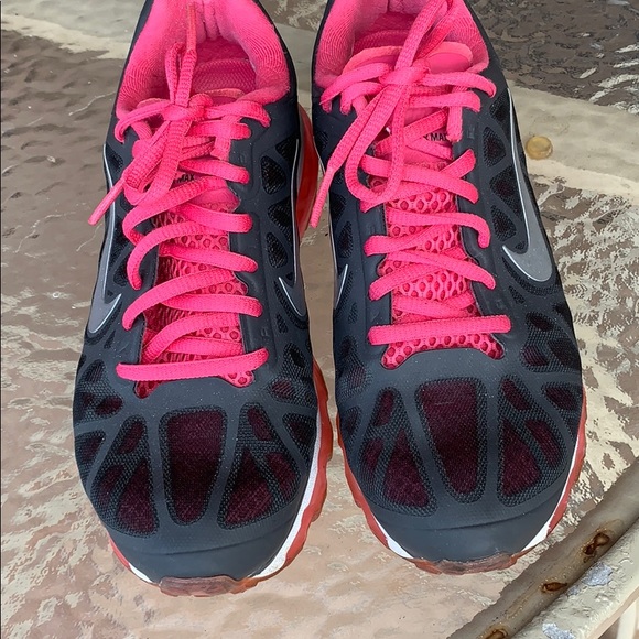 NIKe AIRMAX like new - Picture 3 of 5